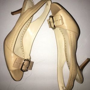Women’s coach shoes size 7.5